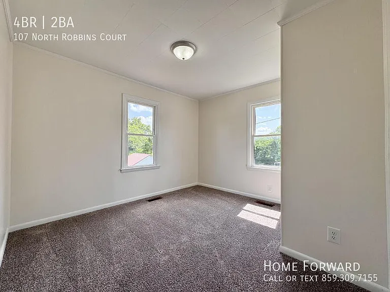 107 N Robbins Ct — Photo 13