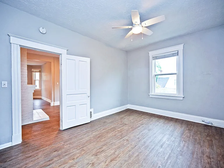 2709 Griffiths Ave — Photo 22