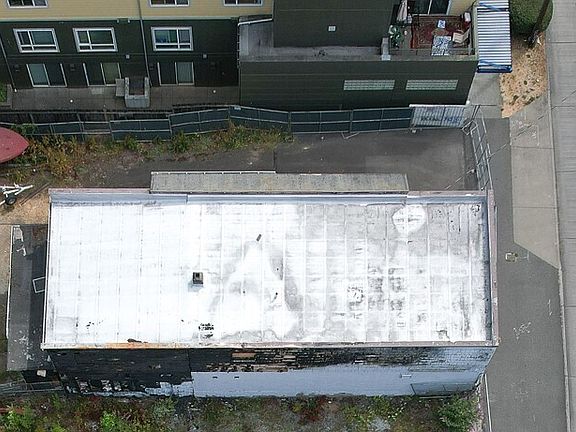 4th image of 320 NW 85th Street