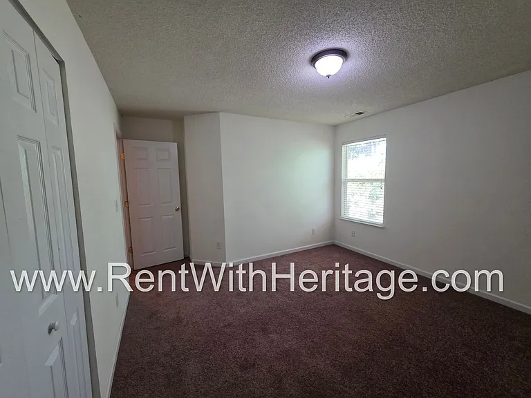 2028 Sweet Bay Dr — Photo 47