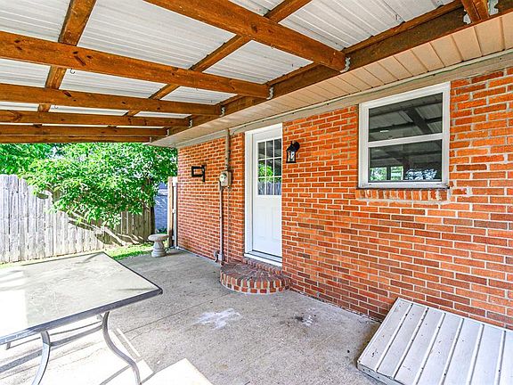 5th image of 3730 Placid Pl W