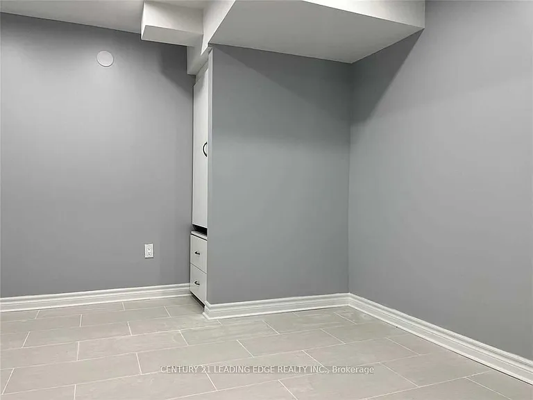 41 Roseglor Cres #BASEMENT — Photo 18