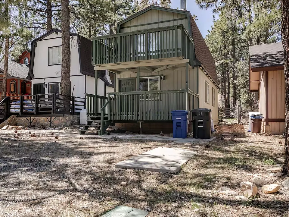 336 Spruce Ln