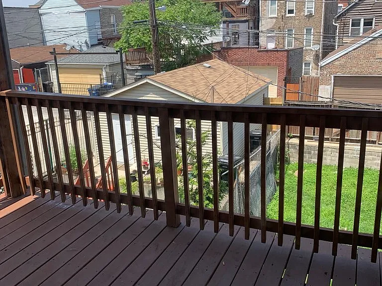 1744 W 18th Pl — Photo 3