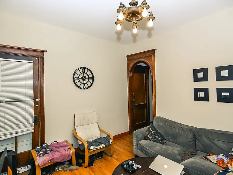 852 N Leavitt St #4 — Photo 7