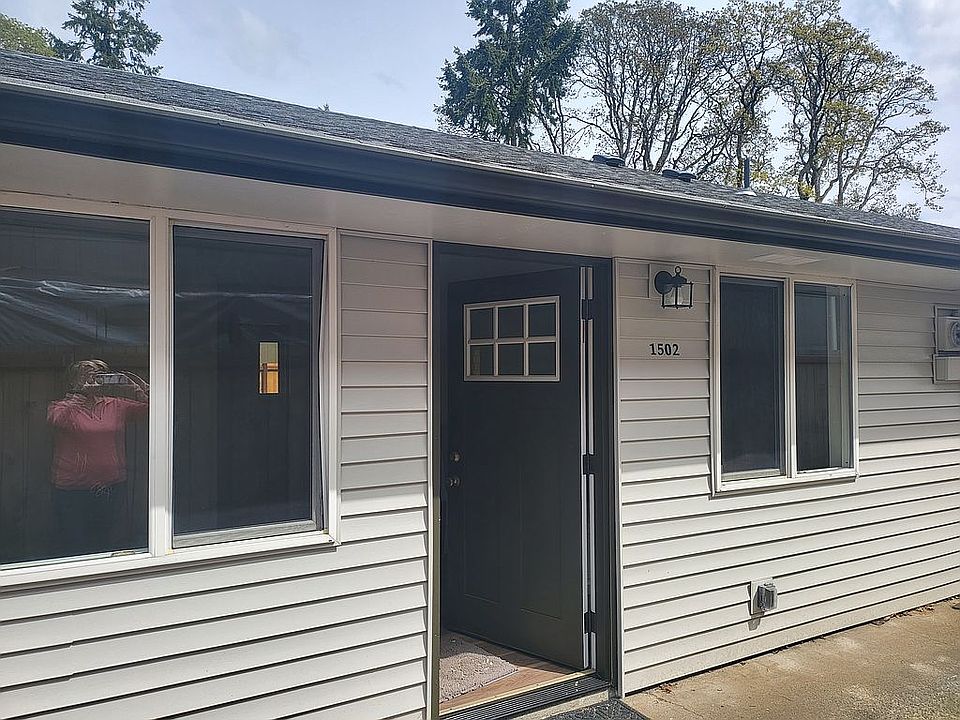 1st image of 1502 120th St S