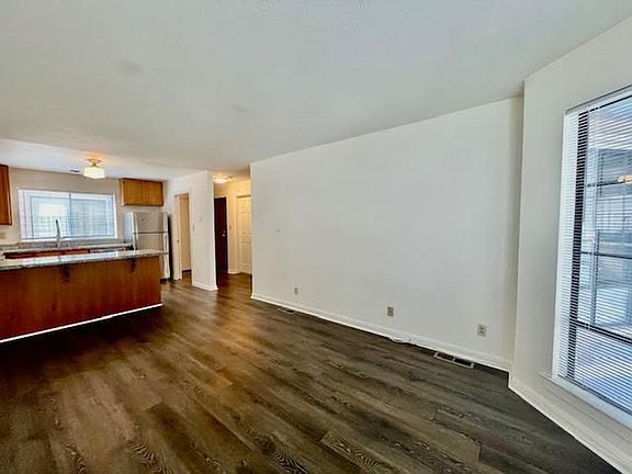 2nd image of 1105 Fell St #1