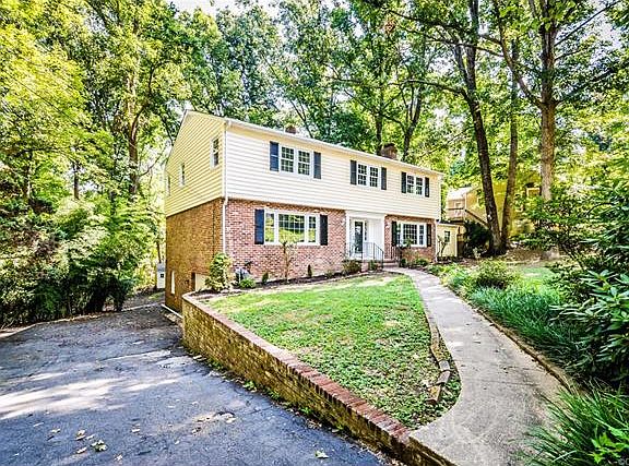 2nd image of 9620 Greenleaf Ln