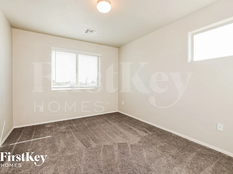 200 E Imperial Ct — Photo 9