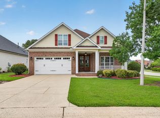 1206 Crystalwater Dr, Fuquay Varina, NC 27526