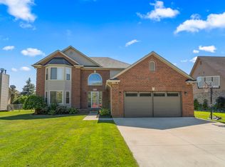 51639 Promenade Ln, New Baltimore, MI 48047