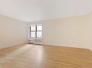 1360 York Ave APT 3G, New York, NY 10021