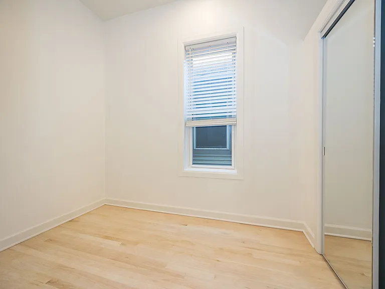 1247 N Cleaver St #1R — Photo 8