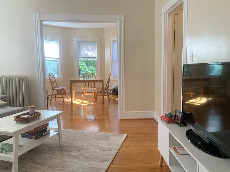 10 Victoria St #2 — Photo 6