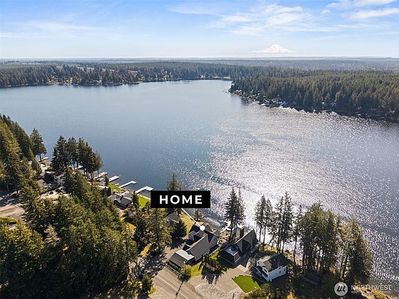 3rd image of 1870 E Mason Lake Drive W