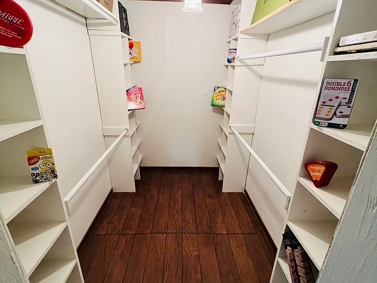20042 FM 2015 — Photo 21