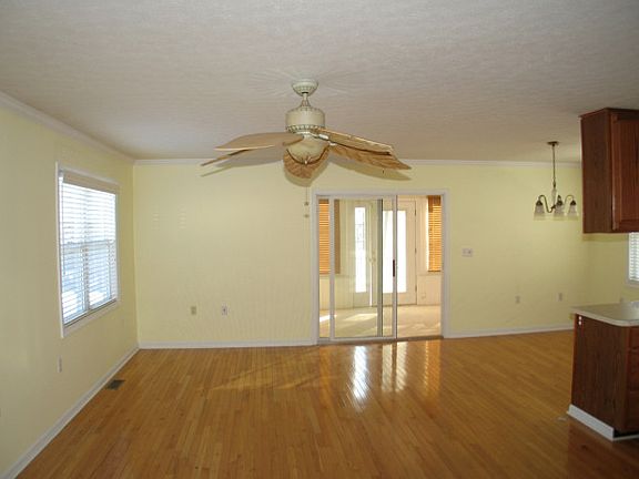 3rd image of 309 Water St