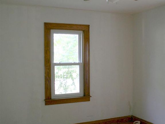 4th image of 206 S Connecticut St