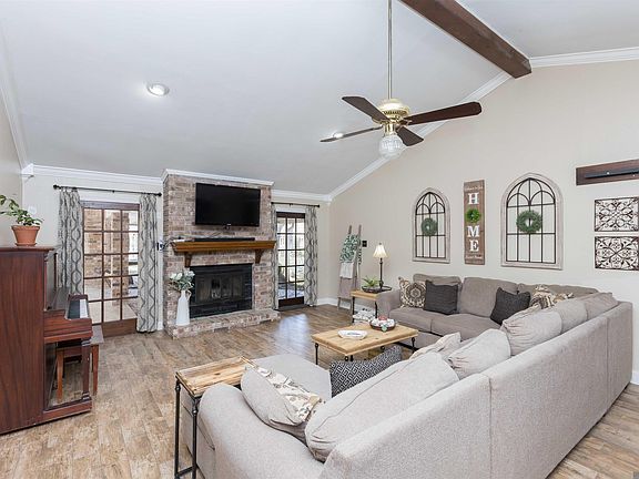 3rd image of 18025 Burnham Way