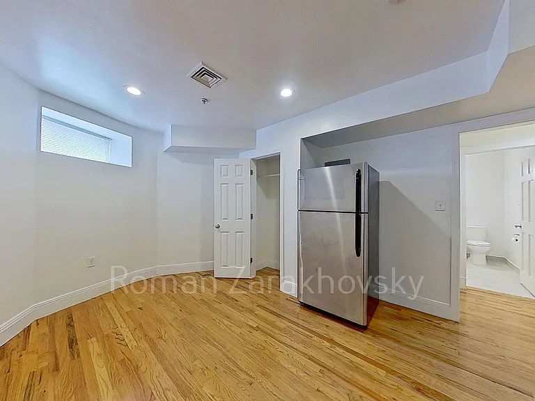 10 Brainerd Rd #18 — Photo 3