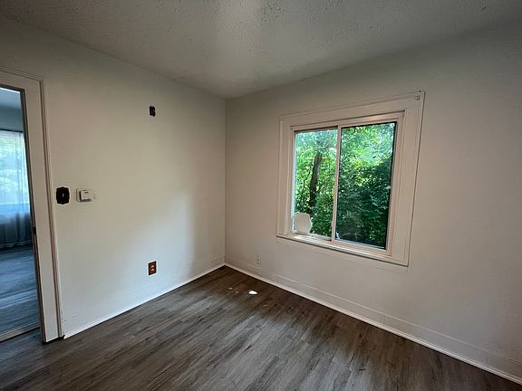 3rd image of 715 S Horace Ave