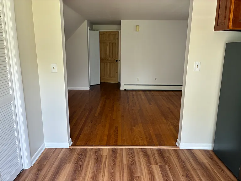 61 Phillips Rd — Photo 10