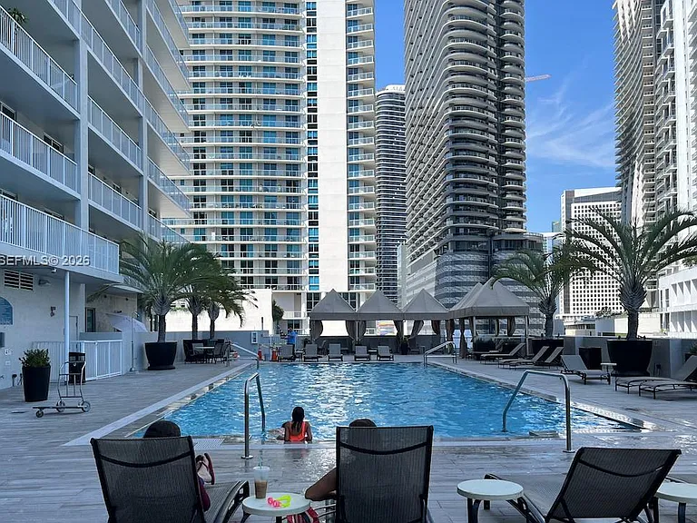 1250 S Miami Ave #1303 — Photo 31