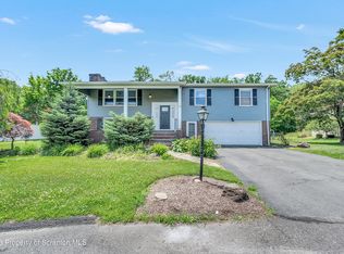 23 Driftwood Dr, Clarks Summit, PA 18411