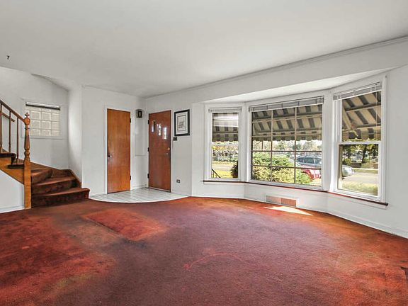 4th image of 3616 N Oak Park Ave