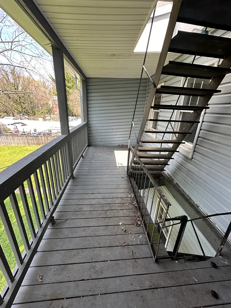 2 bed, 1.0 bath, $1,400 — Photo 3