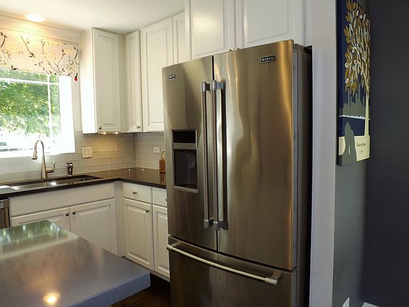 5th image of 7126 N Karlov Ave
