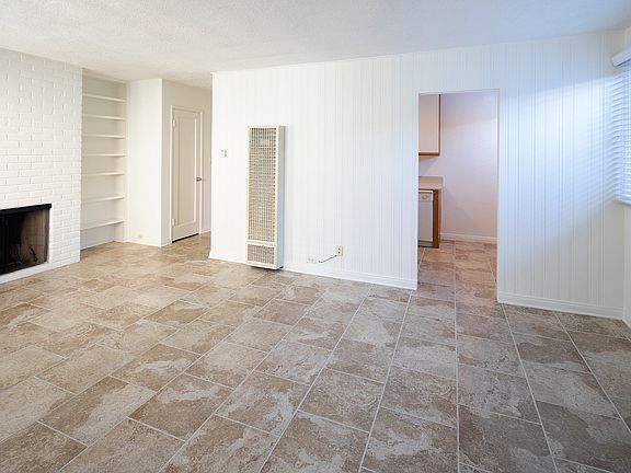 4th image of 328 Palomar Ave