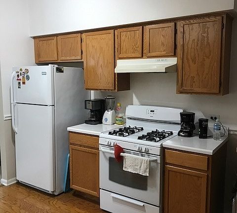 3rd image of 284 Glen Leven Ct