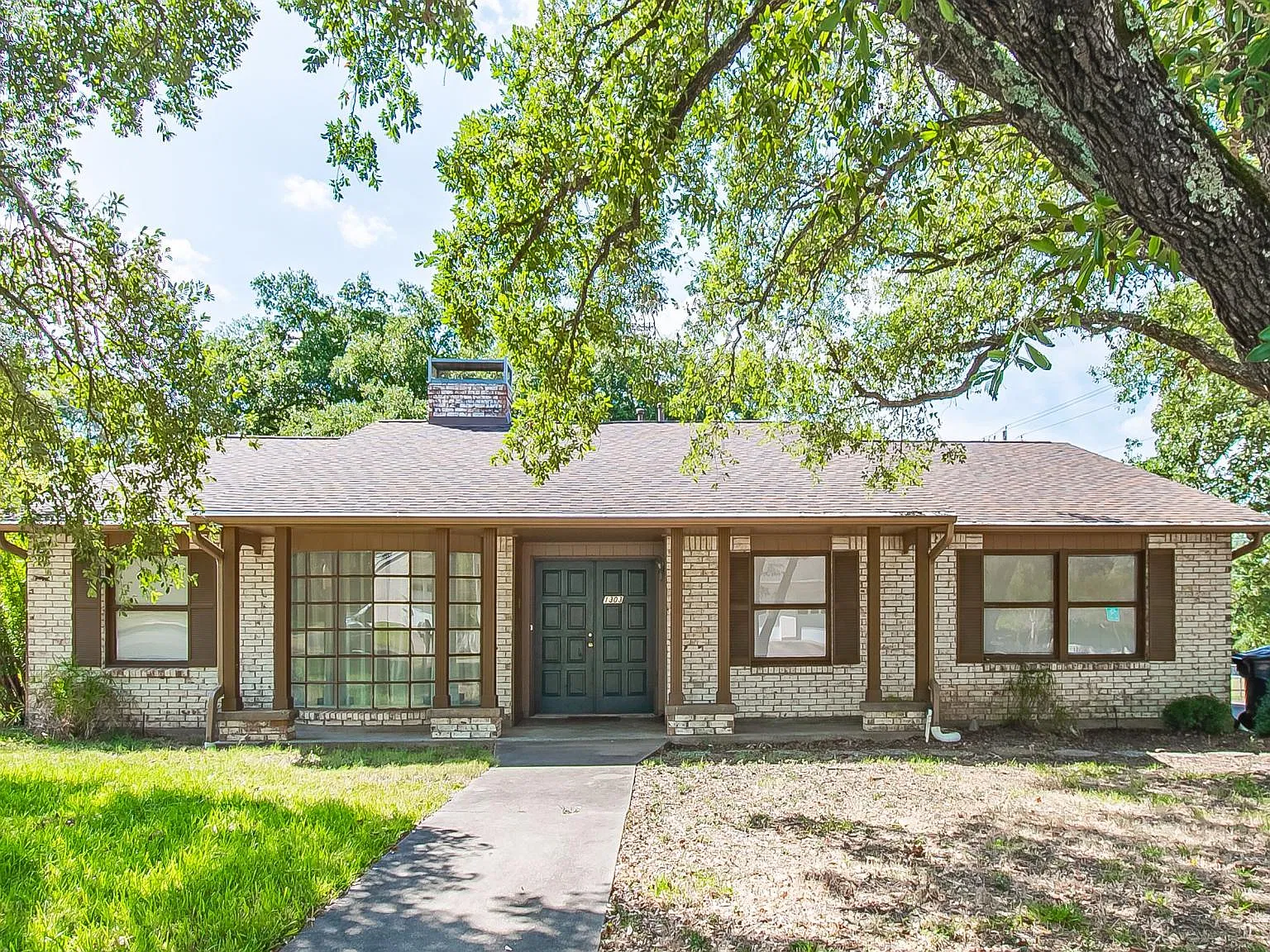 1303 Haines Drive — Photo 3