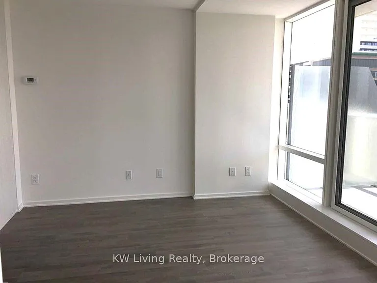 1 Bloor St E #2606 — Photo 12