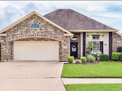 104 Crown Ridge Dr, Nederland, TX, 77627
