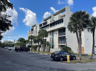Newport At Lauderhill Con, Fort Lauderdale, FL 33313