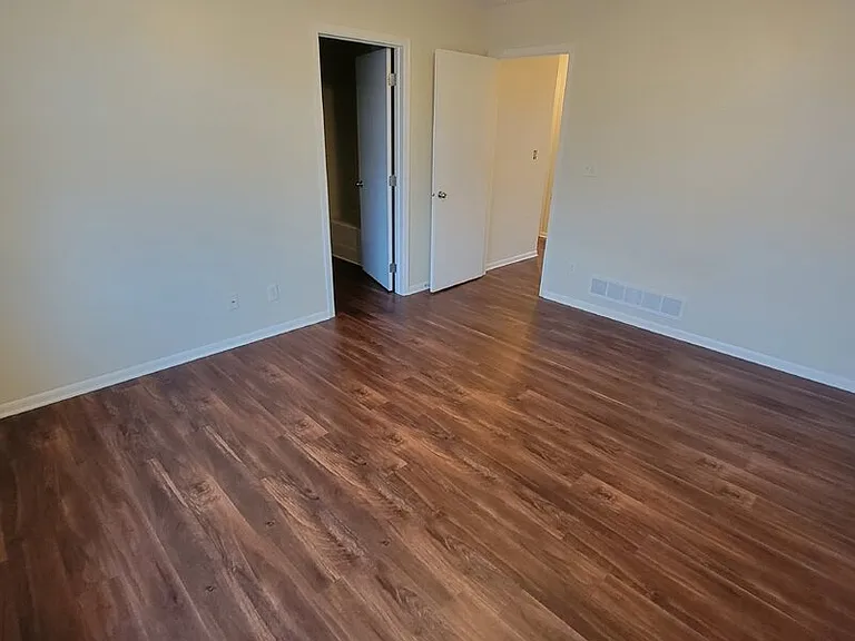 4808 NE Michael Dr — Photo 12