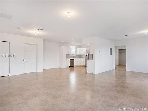 5th image of 555 E Dania Beach Blvd #4