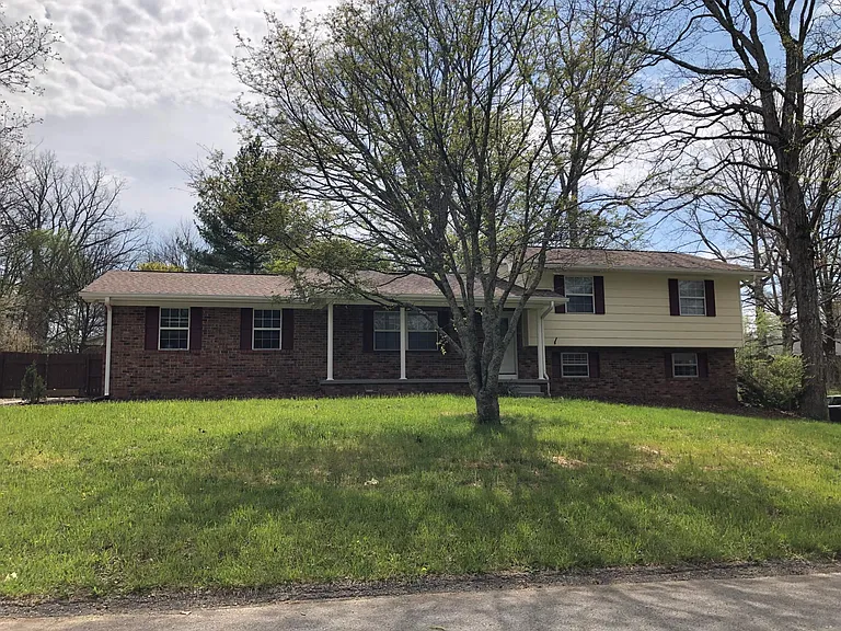 2410 Dowler Cir — Photo 1