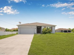 419 Palmyra Ave, Lehigh Acres, FL 33974