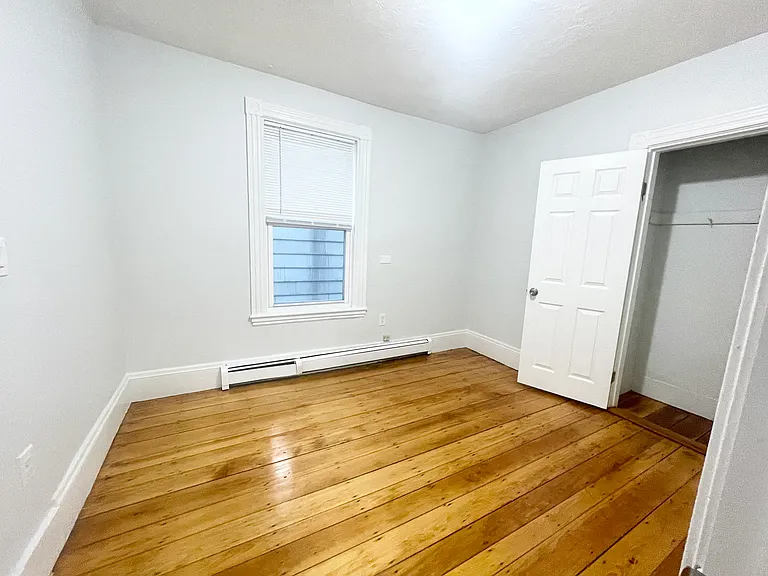 22 Howell St #1R — Photo 4