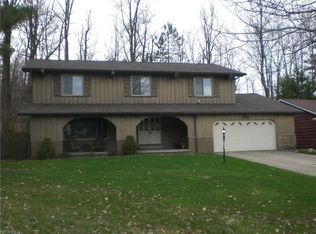 7846 Valley Villas Dr, Parma, OH 44130