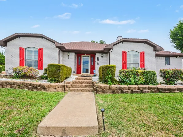 2212 Southern Ct, Carrollton, TX 75006