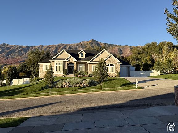 2nd image of 535 N Pheasant Hollow Ln