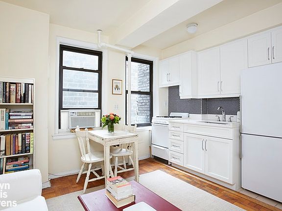 2nd image of 226 E 12th St APT 6F