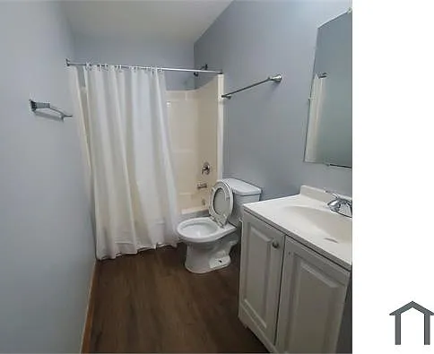 2923 W Arthington St #2 — Photo 4