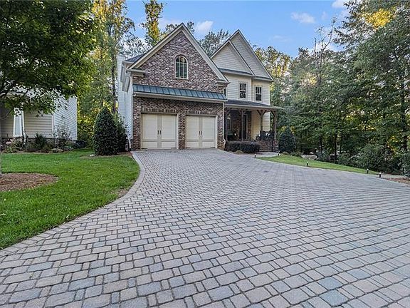 3rd image of 519 Holcomb Bridge Rd