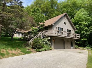 358 Maple Ridge Rd, Chester, VT 05143