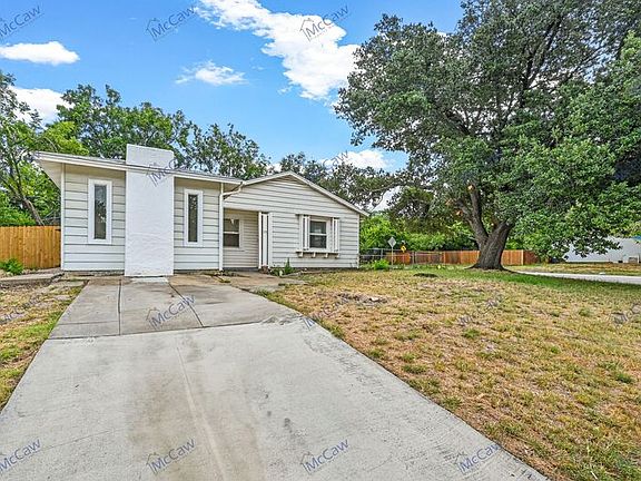 2nd image of 1713 Kent Dr